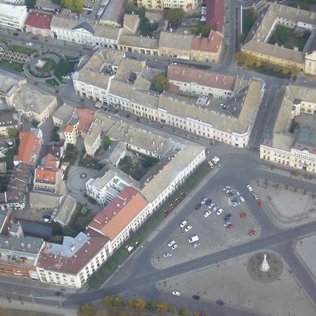 Hotel Foter Panzio Baja Zewnętrze zdjęcie