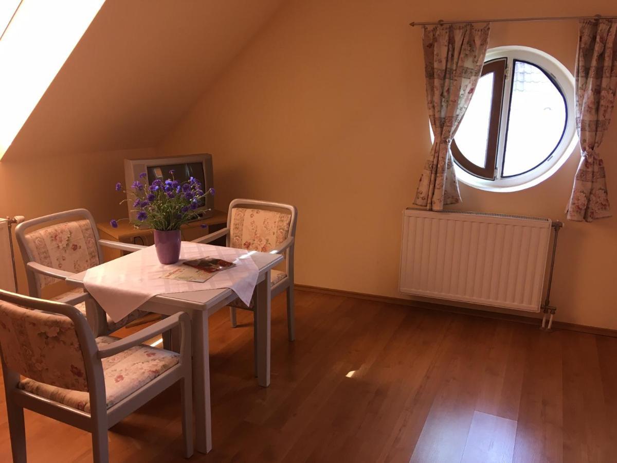 Hotel Foter Panzio Baja Zewnętrze zdjęcie