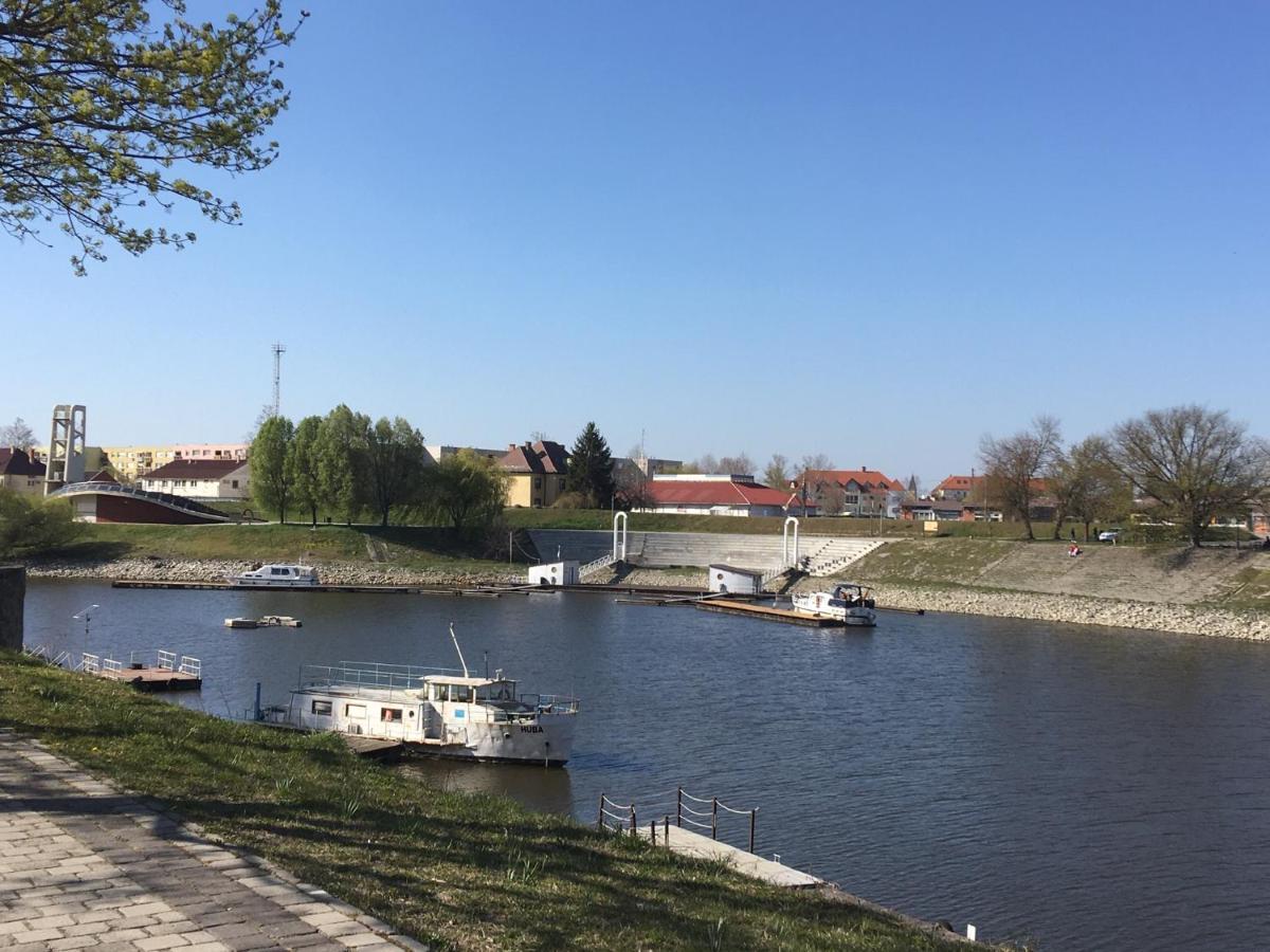 Hotel Foter Panzio Baja Zewnętrze zdjęcie